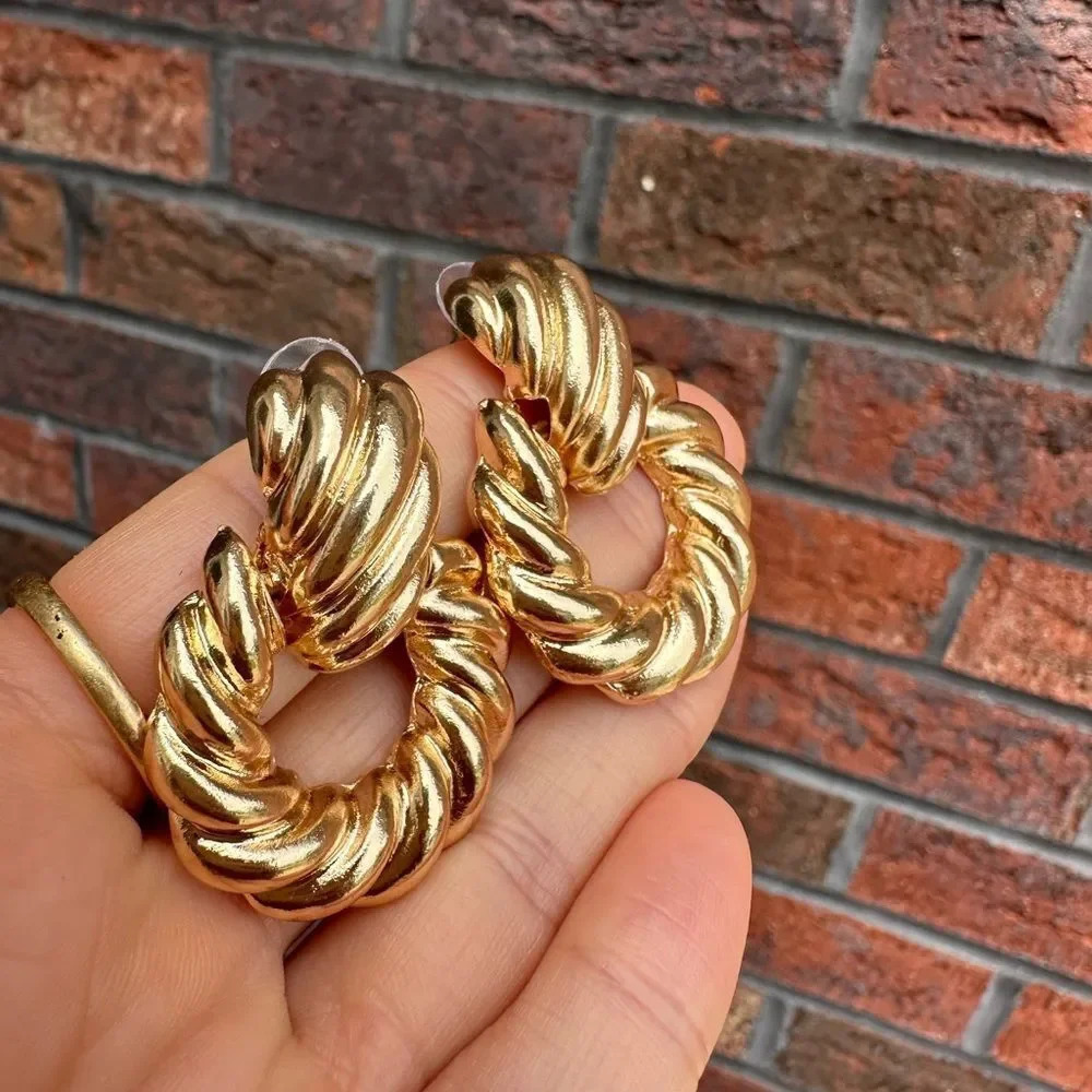 Modern Gold Twisted Earrings - Picture 11 of 14